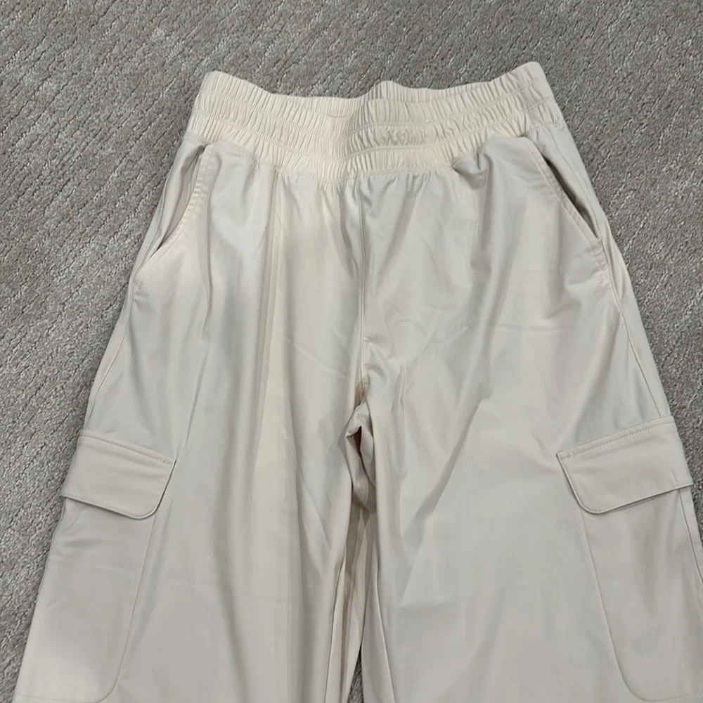 Old Navy pants - Picture 3 of 7